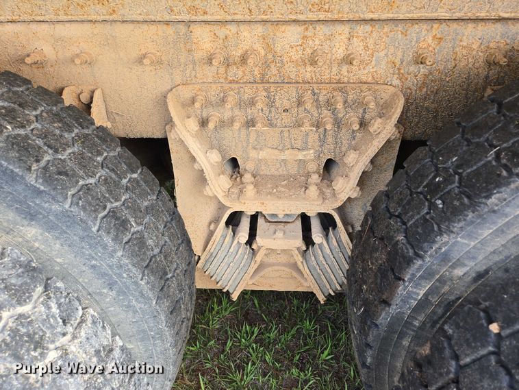 image for item DT7194 2011 International WorkStar 7600 dump truck