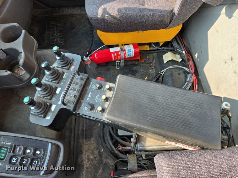 image for item DT7194 2011 International WorkStar 7600 dump truck