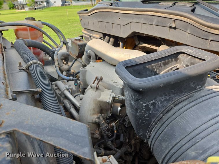 image for item DT7194 2011 International WorkStar 7600 dump truck