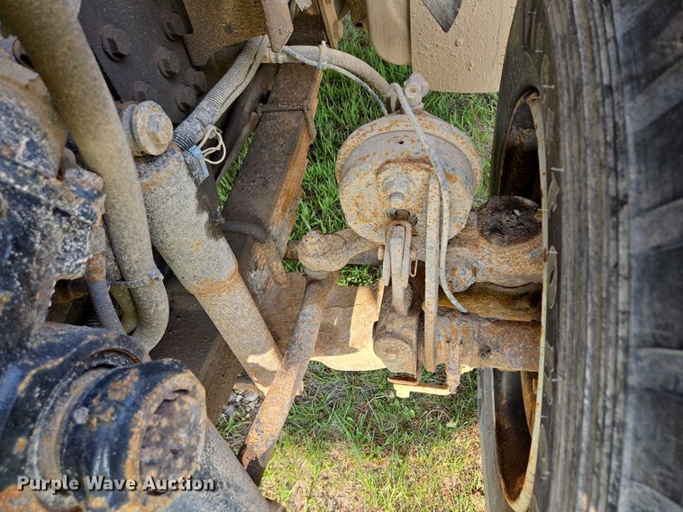 image for item DT7194 2011 International WorkStar 7600 dump truck