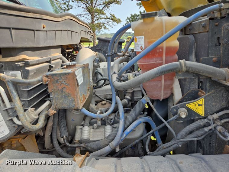 image for item DT7194 2011 International WorkStar 7600 dump truck