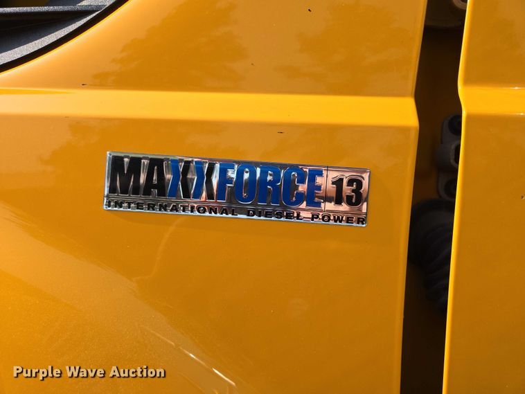 image for item DT7194 2011 International WorkStar 7600 dump truck