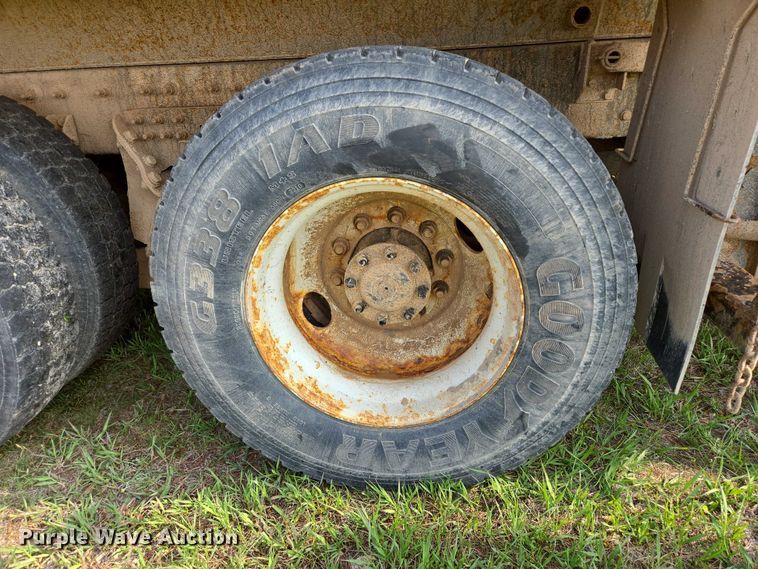 image for item DT7194 2011 International WorkStar 7600 dump truck