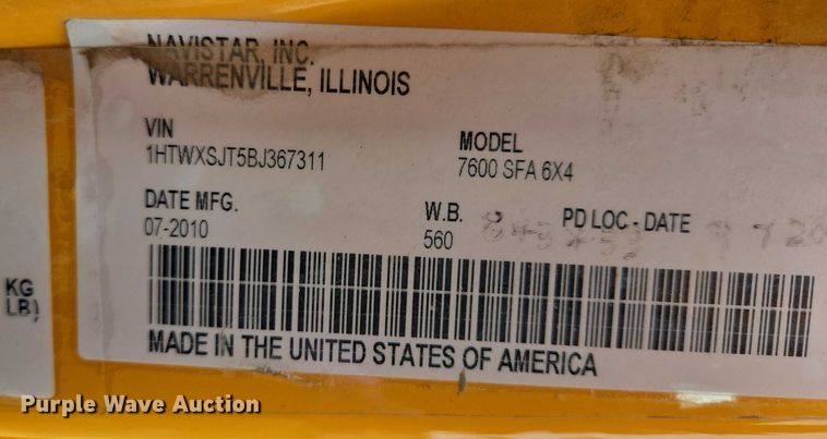 image for item DT7194 2011 International WorkStar 7600 dump truck