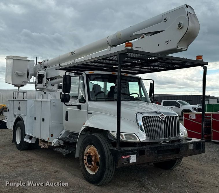 image for item DU9057 2011 International 4300 bucket truck
