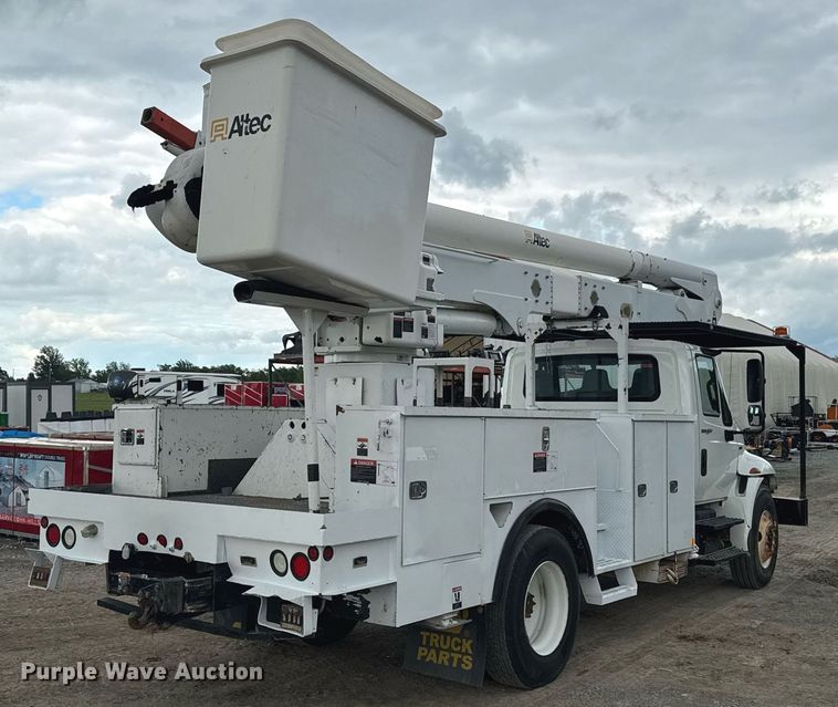 image for item DU9057 2011 International 4300 bucket truck