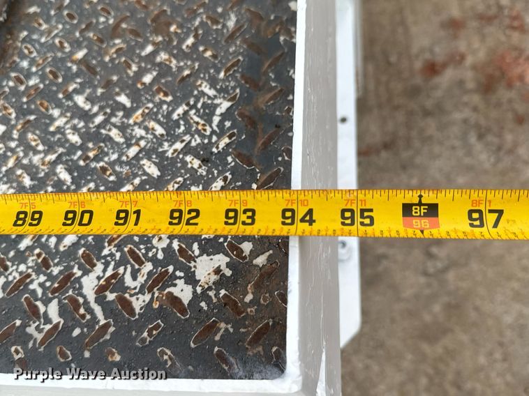 image for item DU9057 2011 International 4300 bucket truck