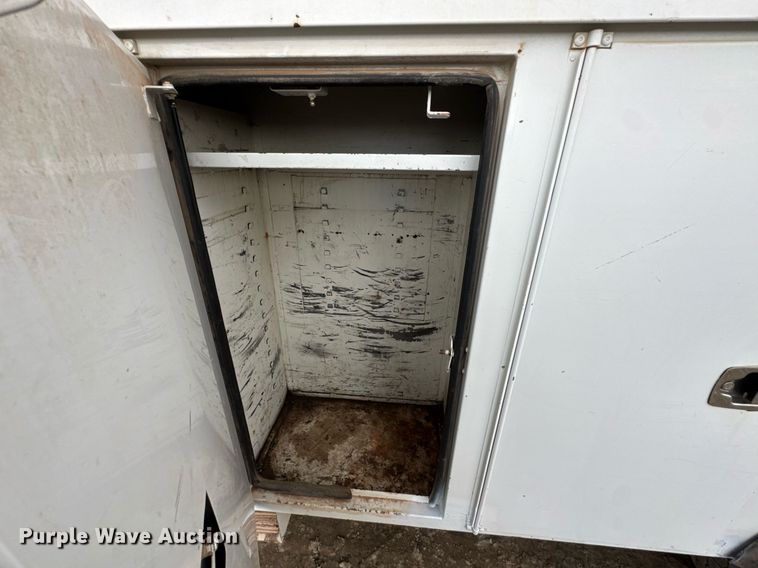 image for item DU9057 2011 International 4300 bucket truck