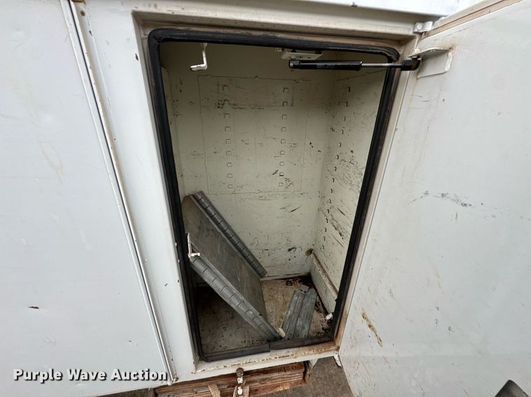 image for item DU9057 2011 International 4300 bucket truck