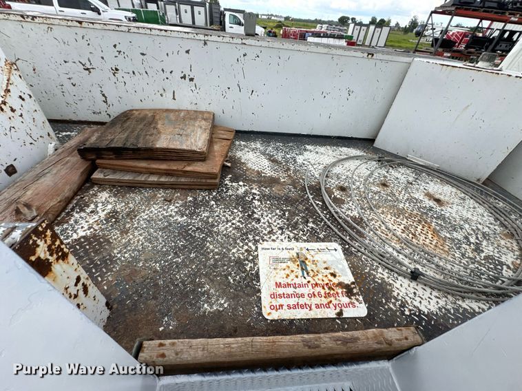 image for item DU9057 2011 International 4300 bucket truck