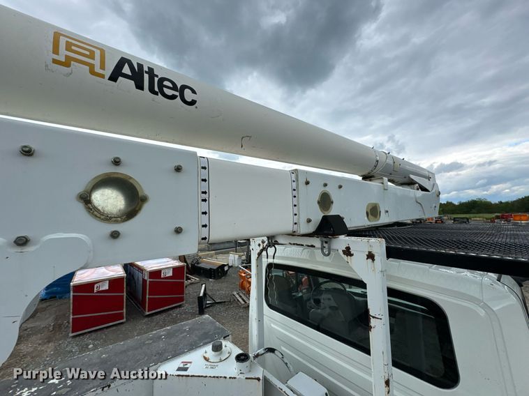 image for item DU9057 2011 International 4300 bucket truck