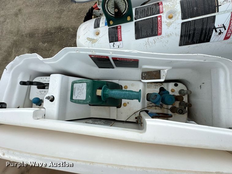 image for item DU9057 2011 International 4300 bucket truck