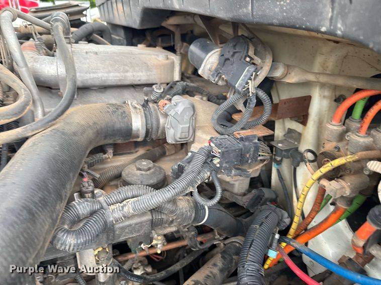 image for item DU9057 2011 International 4300 bucket truck