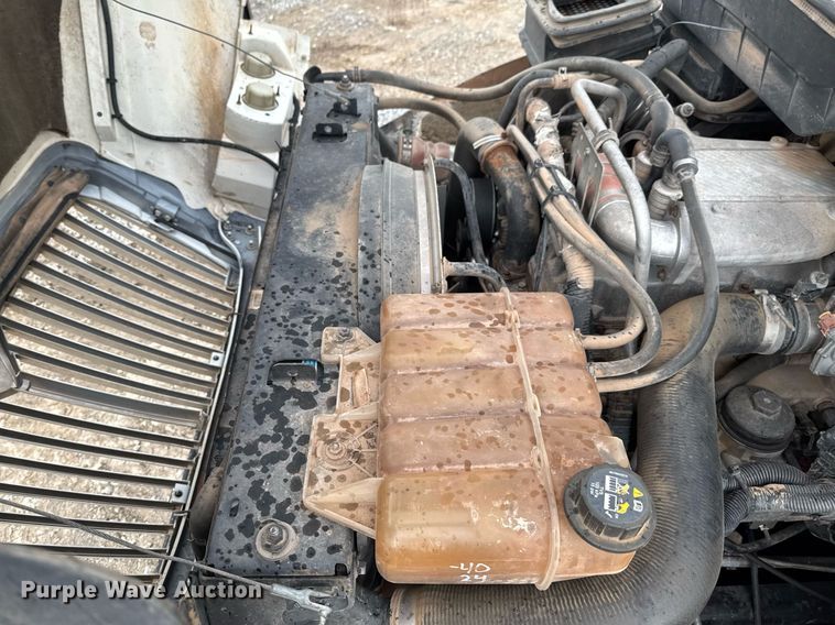 image for item DU9057 2011 International 4300 bucket truck