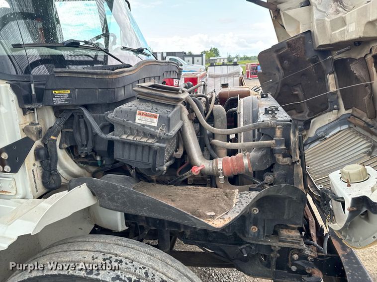 image for item DU9057 2011 International 4300 bucket truck
