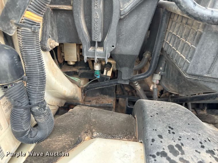 image for item DU9057 2011 International 4300 bucket truck