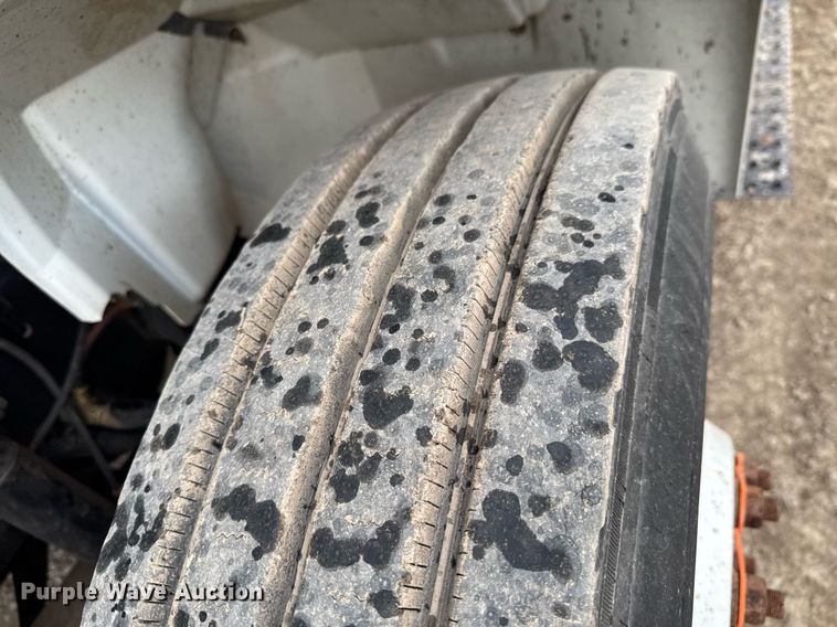 image for item DU9057 2011 International 4300 bucket truck