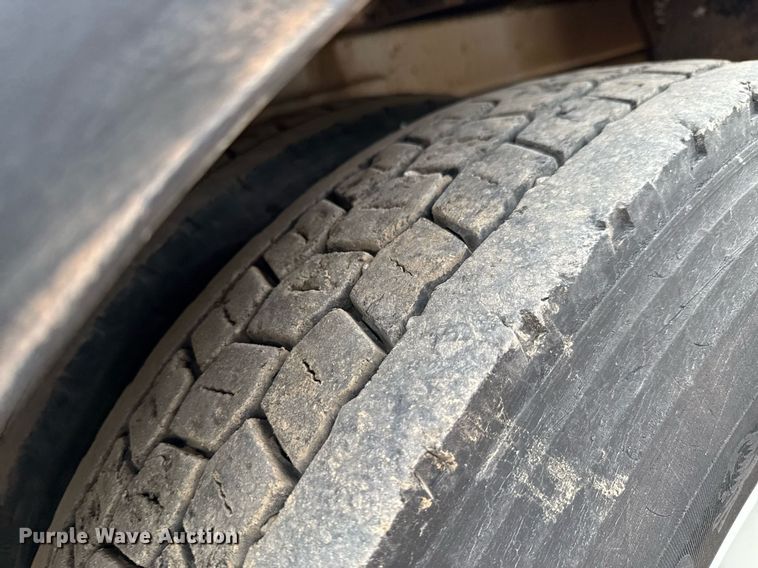 image for item DU9057 2011 International 4300 bucket truck