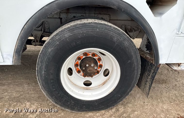 image for item DU9057 2011 International 4300 bucket truck