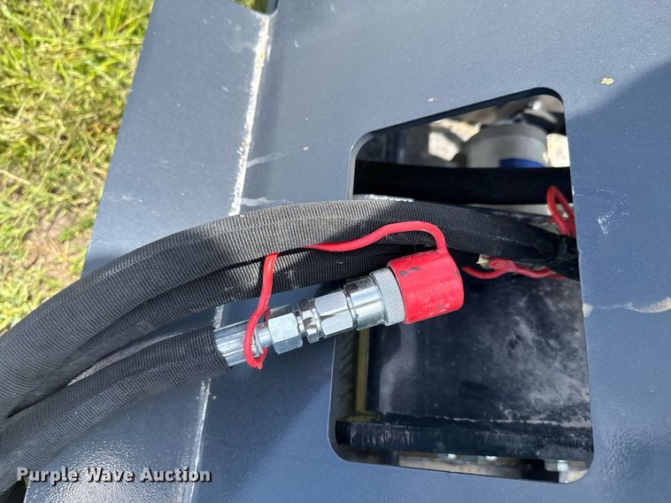 image for item DU9074 2024 LandHonor VPC-11-72W skid steer plate compactor