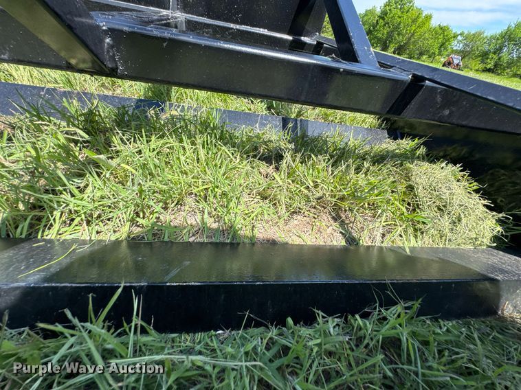 image for item DU9081 Skid steer land plane