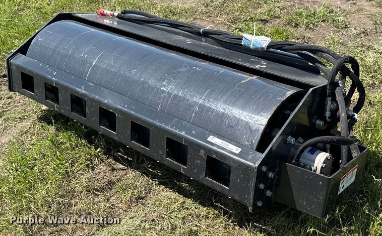 image for item DU9085 2024 Wolverine VR-11-66W skid steer roller