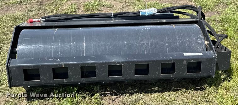 image for item DU9085 2024 Wolverine VR-11-66W skid steer roller