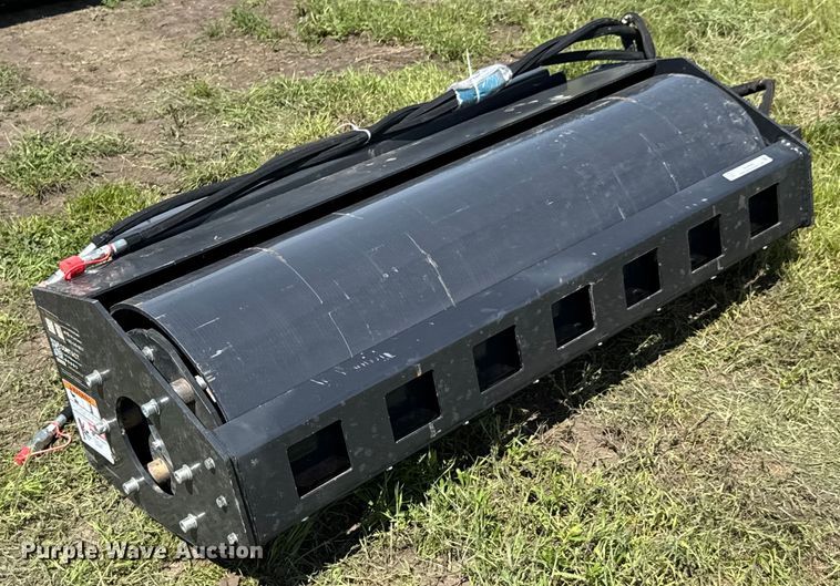 image for item DU9085 2024 Wolverine VR-11-66W skid steer roller