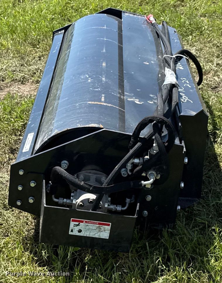 image for item DU9085 2024 Wolverine VR-11-66W skid steer roller