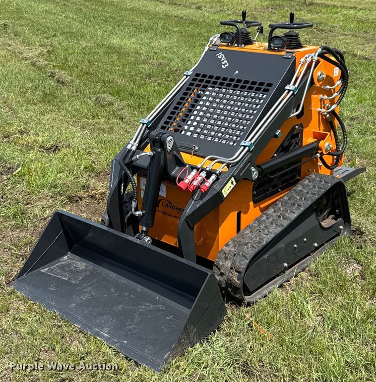 image for item DU9087 LandHero LDH-HT380 compact utility loader
