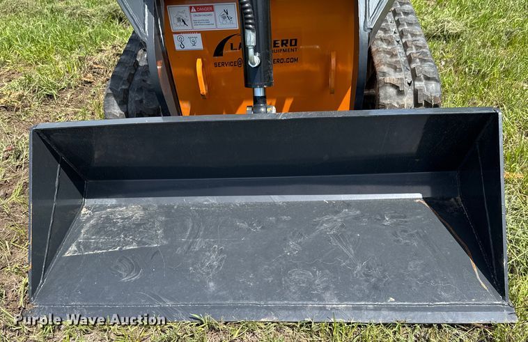 image for item DU9087 LandHero LDH-HT380 compact utility loader