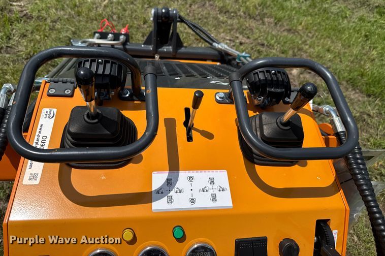 image for item DU9087 LandHero LDH-HT380 compact utility loader