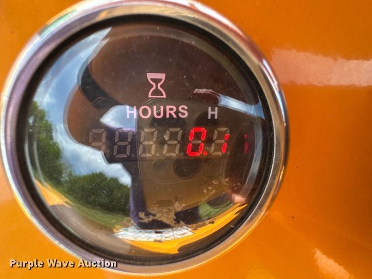 image for item DU9087 LandHero LDH-HT380 compact utility loader