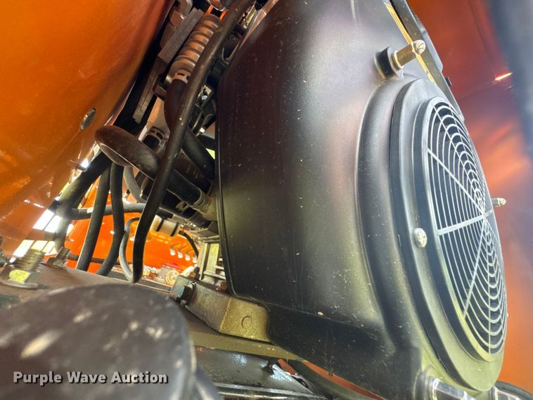 image for item DU9087 LandHero LDH-HT380 compact utility loader