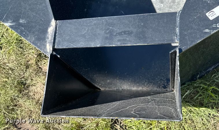 image for item DU9090 KC QT-CB-075 skid steer concrete bucket