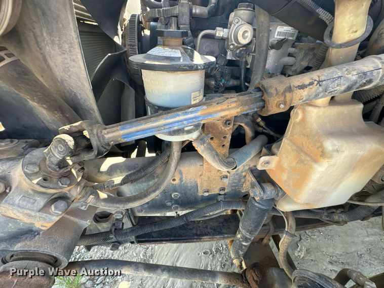 image for item DU9110 2010 International DuraStar 4400 digger derrick truck