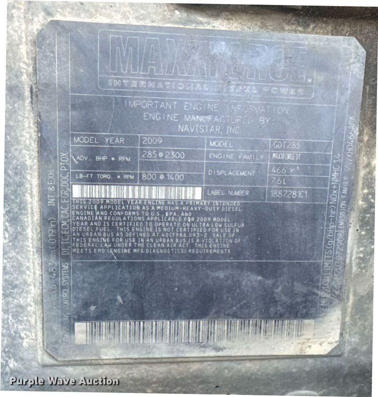 image for item DU9110 2010 International DuraStar 4400 digger derrick truck