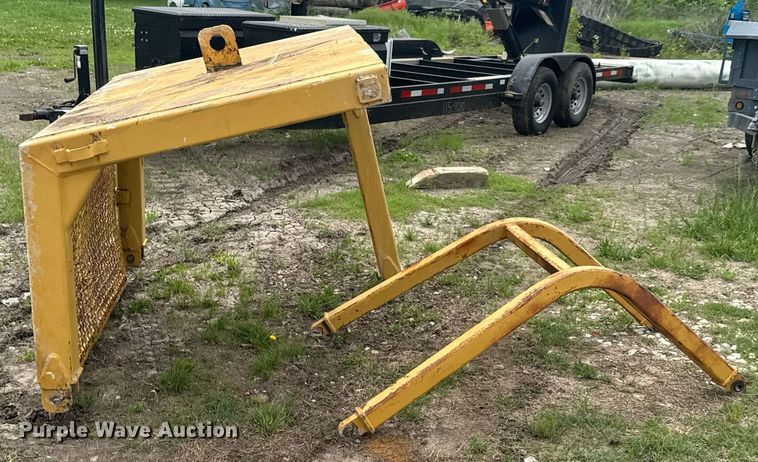 image for item DU9121 Dozer attachments