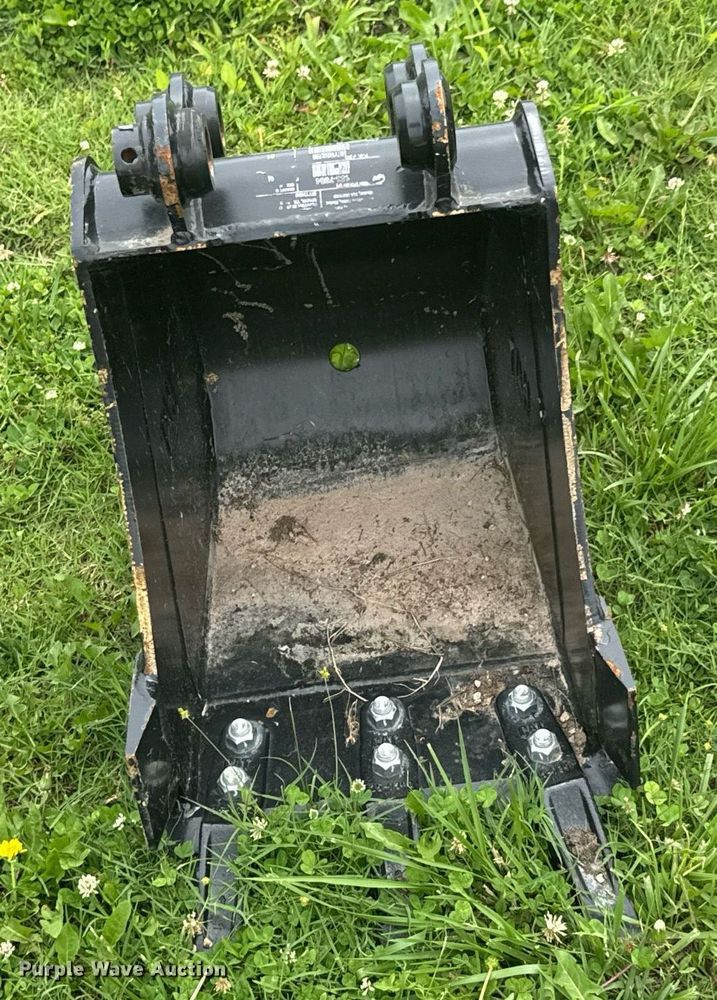 image for item DU9126 (3) Caterpillar mini excavator buckets