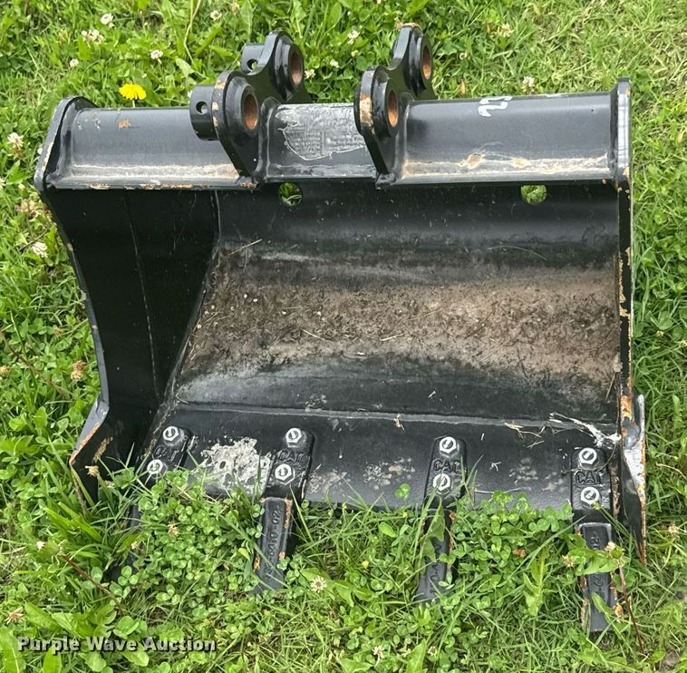 image for item DU9126 (3) Caterpillar mini excavator buckets