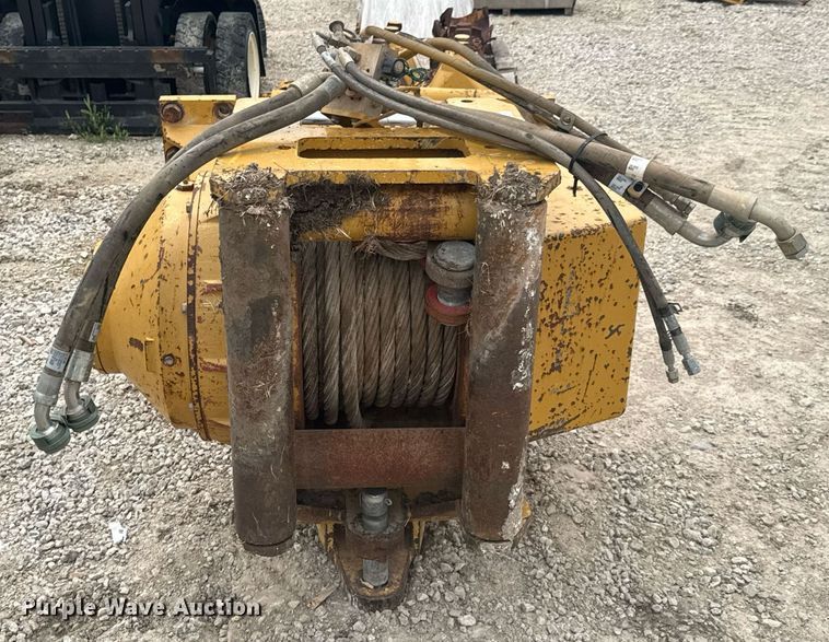 image for item DU9127 Caterpillar PA140-316V winch