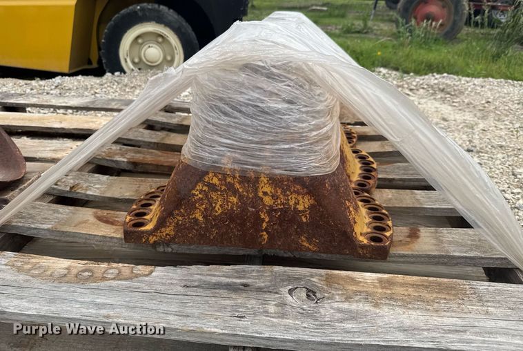 image for item DU9128 Dozer parts