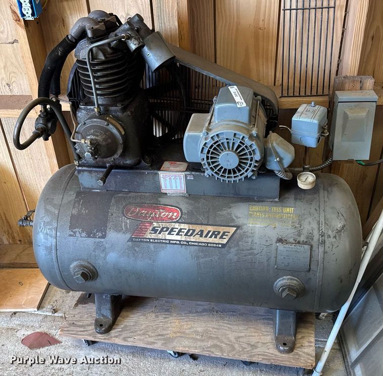 image for item DU9143 Dayton Speedaire 3Z198A air compressor