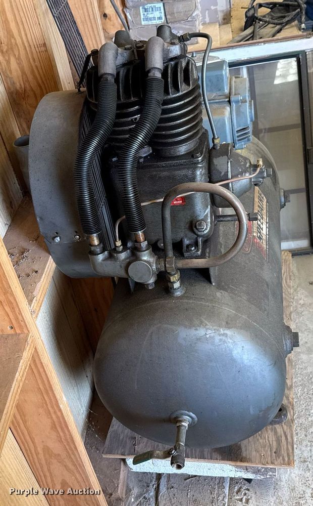 image for item DU9143 Dayton Speedaire 3Z198A air compressor