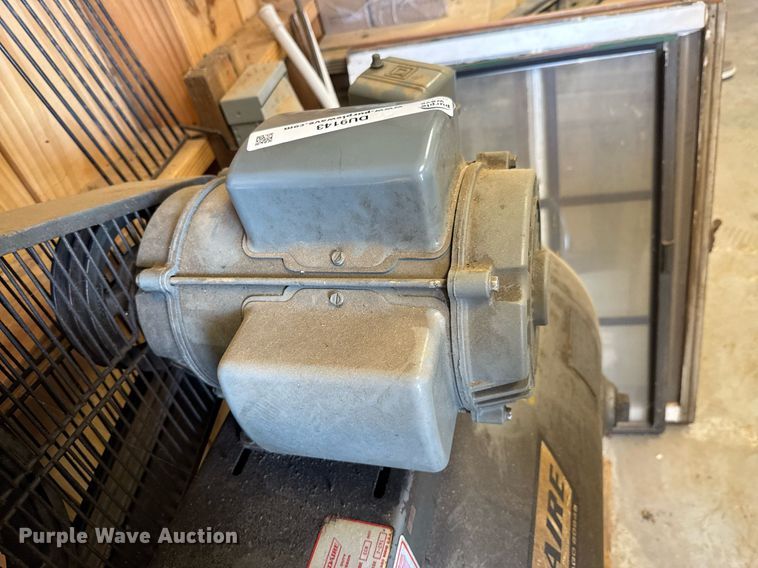 image for item DU9143 Dayton Speedaire 3Z198A air compressor