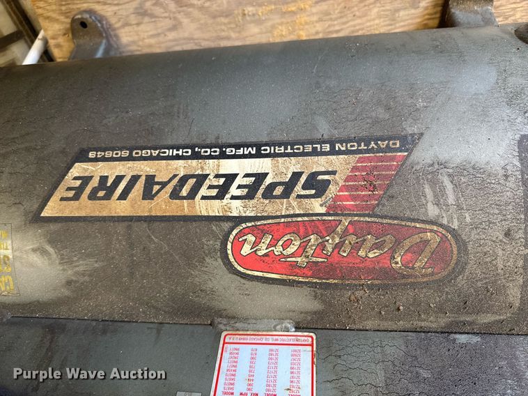 image for item DU9143 Dayton Speedaire 3Z198A air compressor