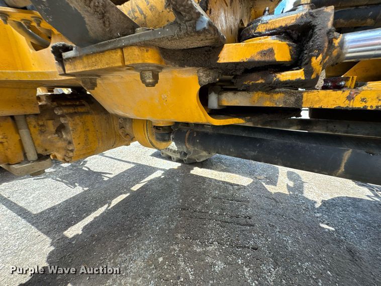 image for item DU9165 2013 John Deere 324J wheel loader