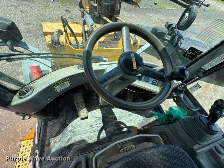 image for item DU9165 2013 John Deere 324J wheel loader