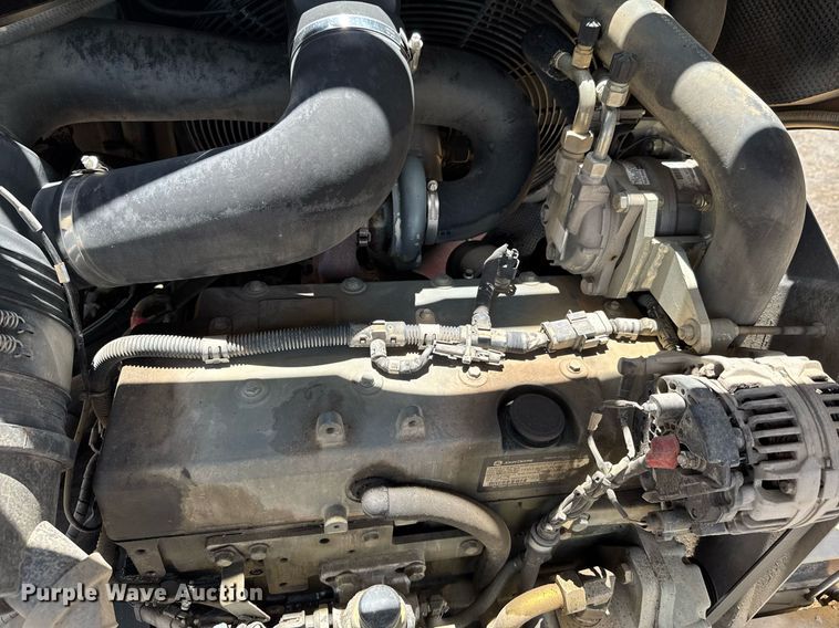 image for item DU9165 2013 John Deere 324J wheel loader