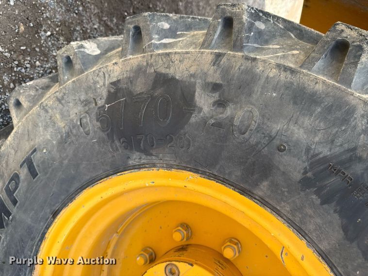 image for item DU9165 2013 John Deere 324J wheel loader